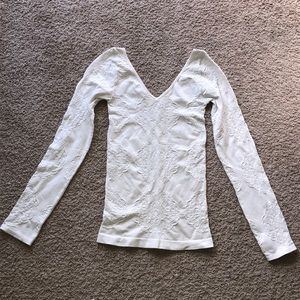 bebe v neck long sleeve